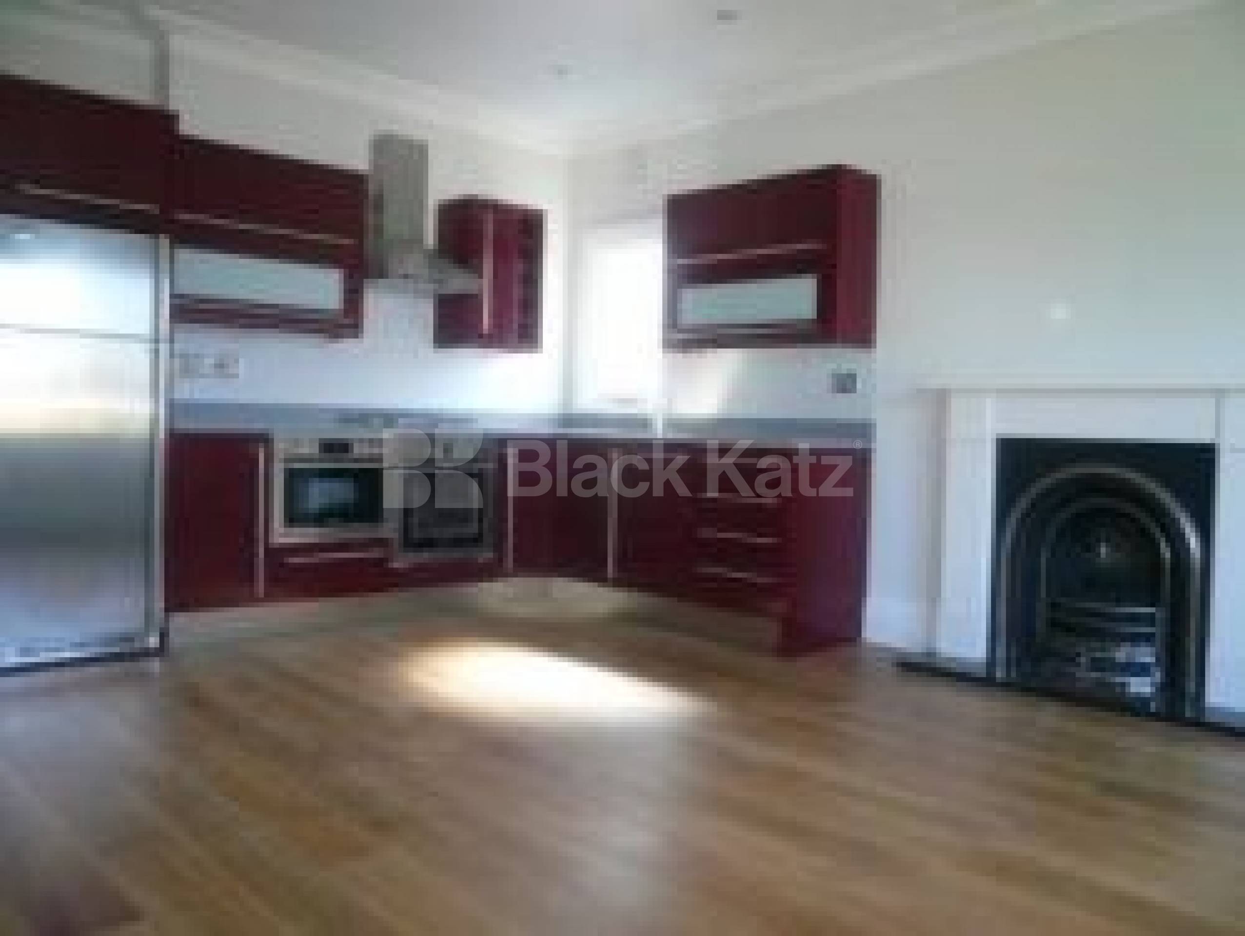 			3 Bedroom, 1 bath, 1 reception Flat			 Elder Avenue, CROUCH END N8 N8